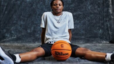Milaysia Fulwiley signs with Curry Brand